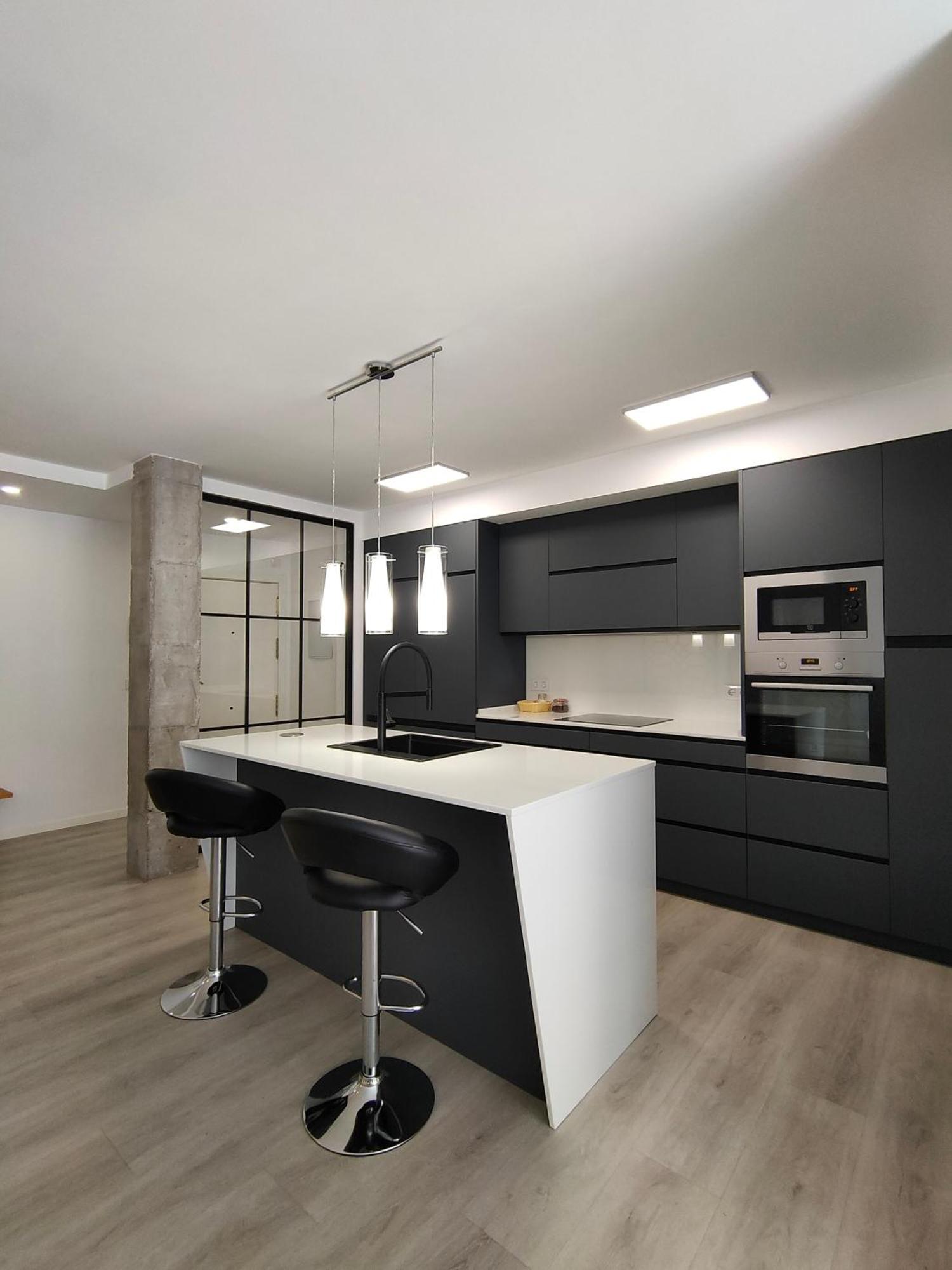 Casa Mallen, Con Amplia Terraza, En El Barrio De Nervion Sevilla Eksteriør billede