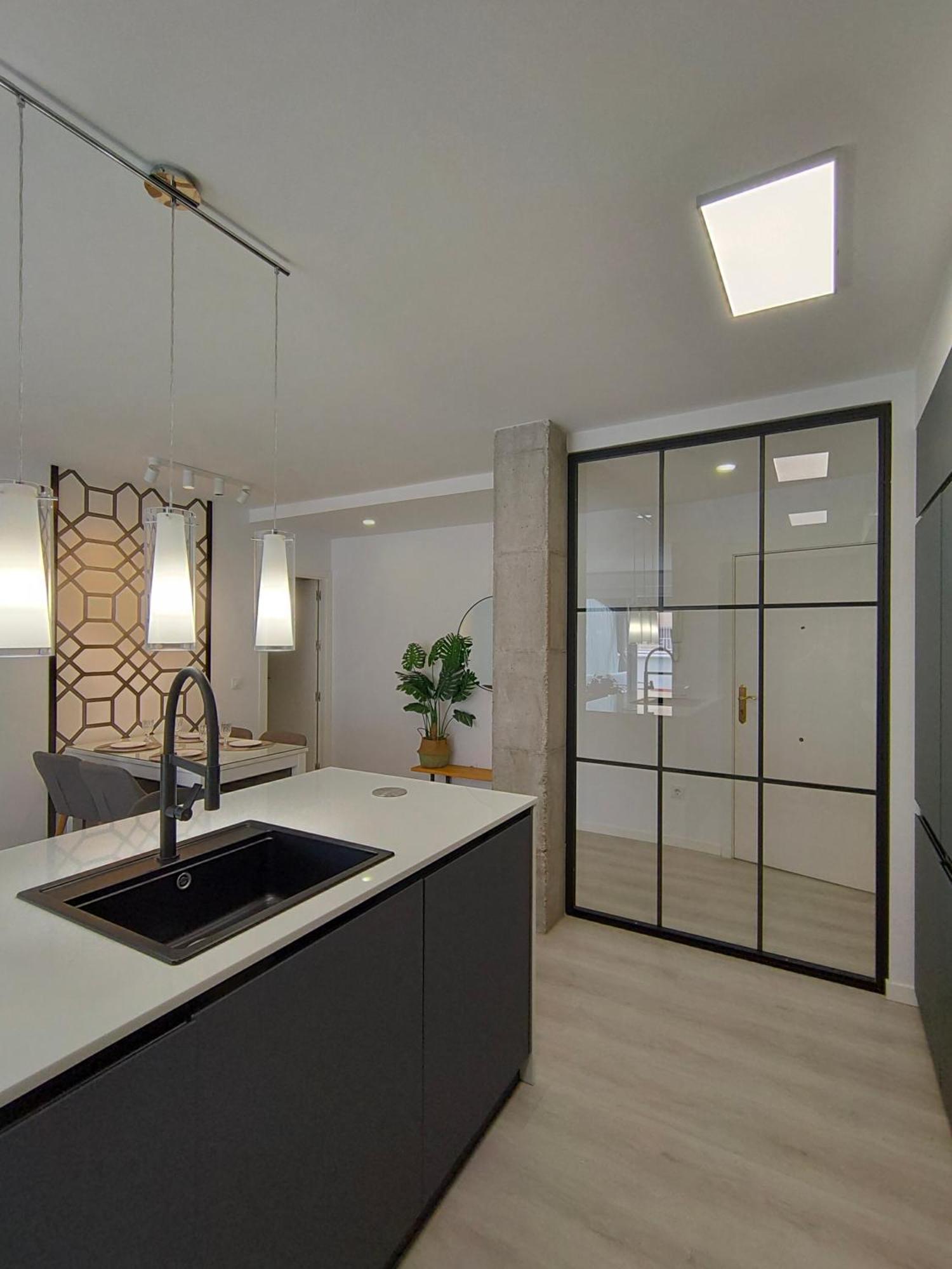 Casa Mallen, Con Amplia Terraza, En El Barrio De Nervion Sevilla Eksteriør billede