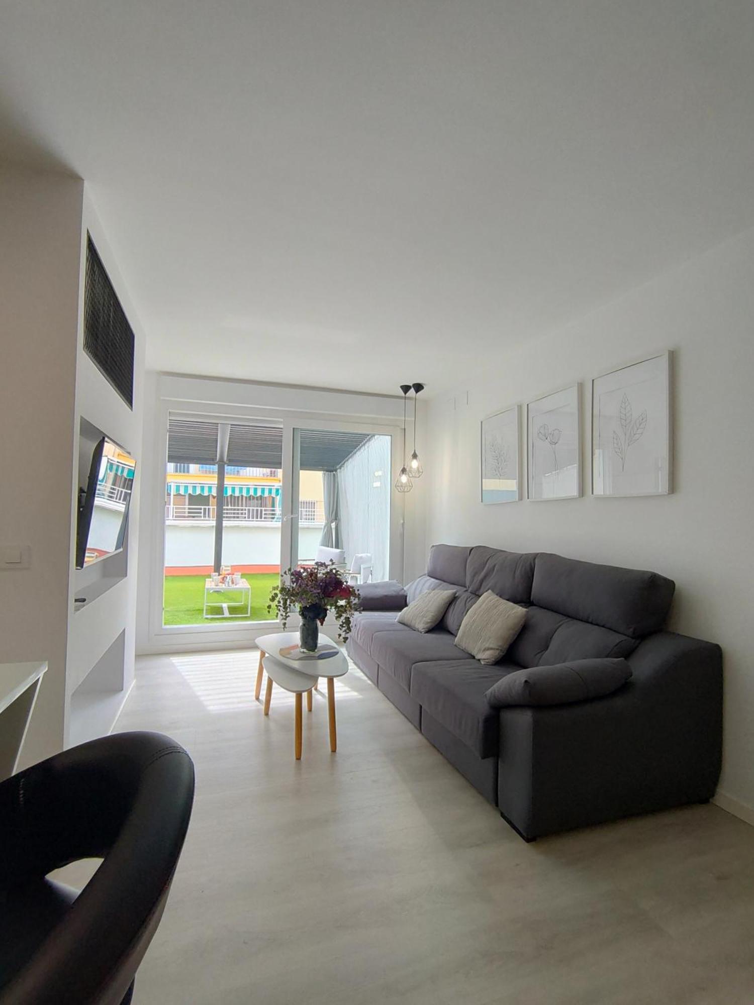 Casa Mallen, Con Amplia Terraza, En El Barrio De Nervion Sevilla Eksteriør billede