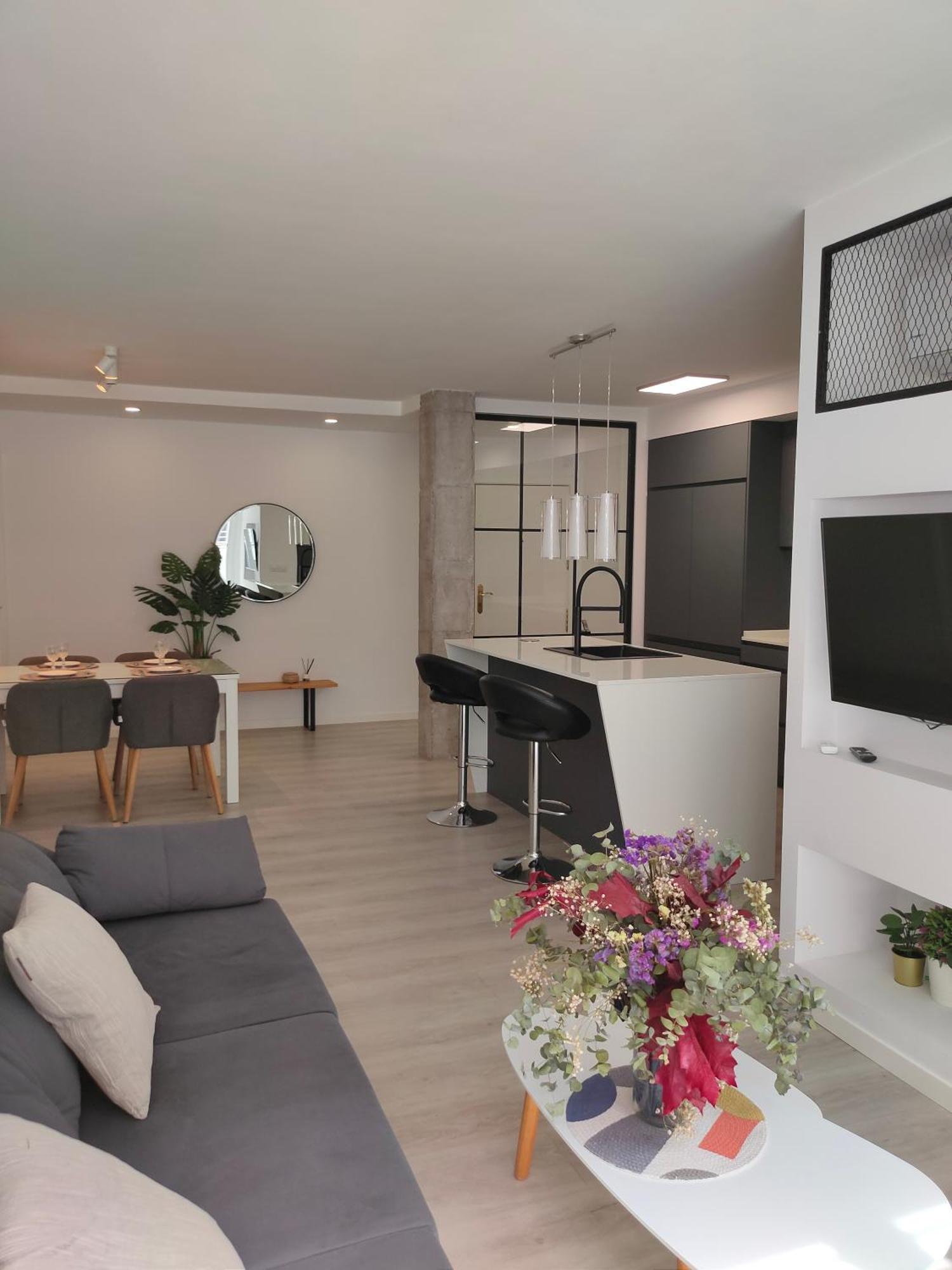 Casa Mallen, Con Amplia Terraza, En El Barrio De Nervion Sevilla Eksteriør billede